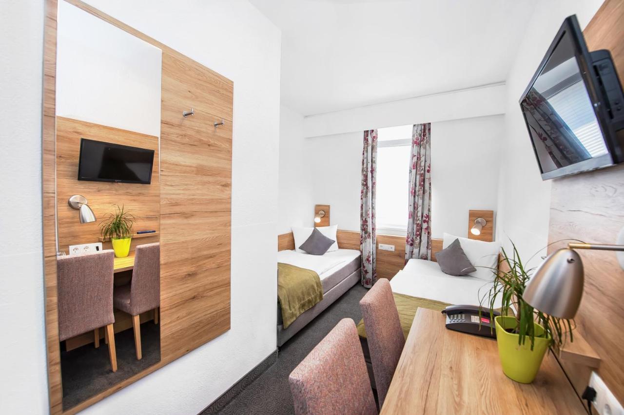 Hotel Andres 2*